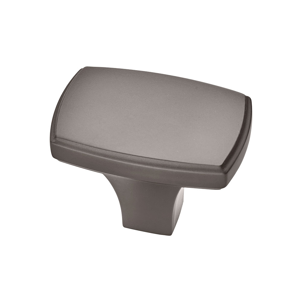 Polished chrome cabinet handle 9629-PC-3, sleek design for Calgary kitchen renovations at Zen Living.