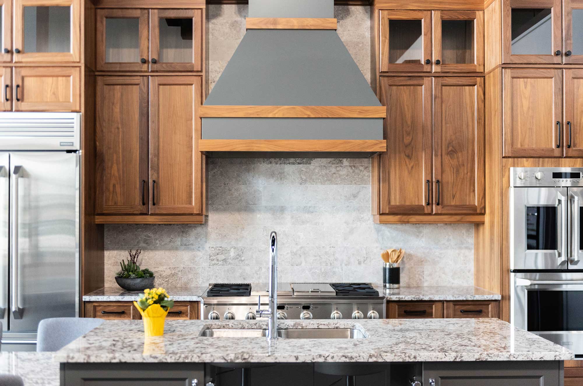 6279efce7920cf59187fc795 solid wood material kitchen guide