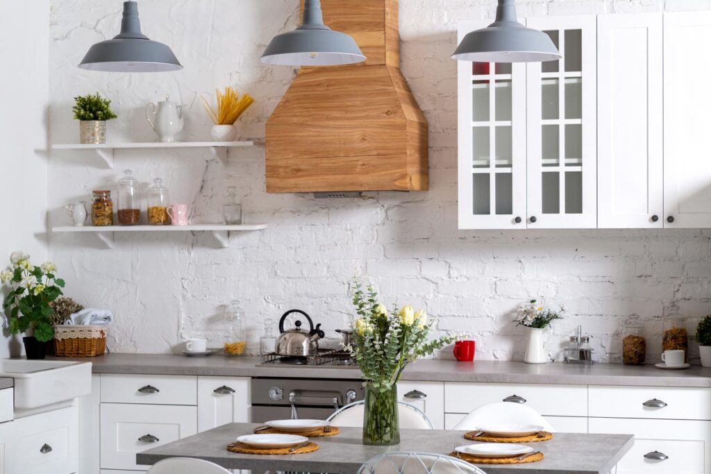 How to Accessorize Oxford White Kitchen Cabinets for a Stunning Look 5 6762729db902d3b179d9cce7 655ad75aed0511b997824b08 Oxford White Kitchen Cabinets Colourful Kitchen Utensils and Appliances