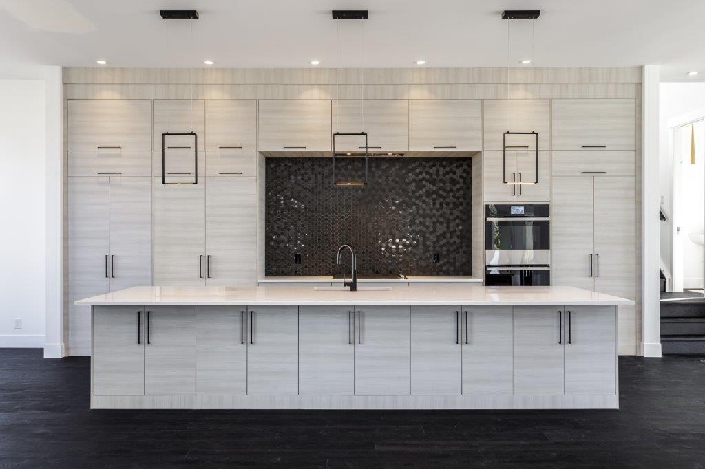 How To Clean Kitchen Cabinets: Essential Tips 3 677d067001a978b376589663 AD 4nXcEp9Uw7TcBoJjDmuzp udS88eolOhF8pm5zTYn3rdU IGPN9doCcnd5I5PHxdNbHNRniPDxAvXDL1IZ 1MqXl1Zb6v35gM7d7cfhuLTRaJCtaW8wdkzGrrCV4lQs6LO0kLz ilvsCz3jdUe22JjQ