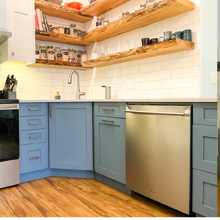 Small Kitchen Storage Solutions: Tips And Tricks 3 677d06701efa3a85e63c8750 AD 4nXdxYt QCsbNYR2mRJNsOVJugbFB3fs0ms00waddiDBAuenaJp5sca85YmhLVg7RSaouK yYz8w5EC7Va p 8oRpF83QSoLaWCVhkp 8lM IZ3um29KAOVYodb8JG1Wp lSYT9Qs MESv0SYmQna8w