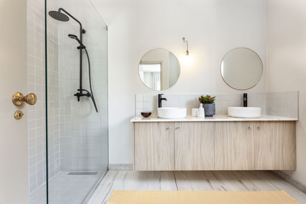 679b1641ac9ebaa987d3660c 6516dd565a5ffbdaeef91680 White wash stain Modern Elegance 2