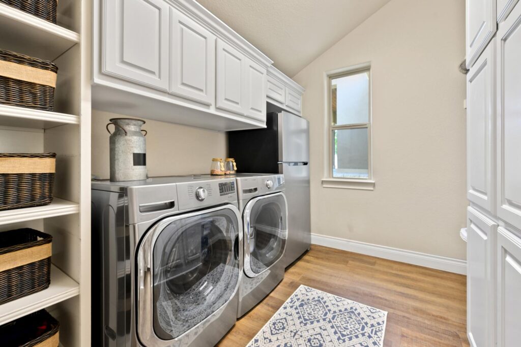 679b375070c89dd0c5bdbd32 64c35c628e3559214fcb7a3d Laundry room Sort and Simplify with Laundry Baskets