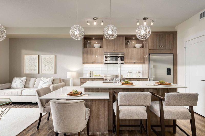 How To Use Kitchen Cabinet Lighting To Enhance Your Space 3 Kitchen Cabinet Backlighting