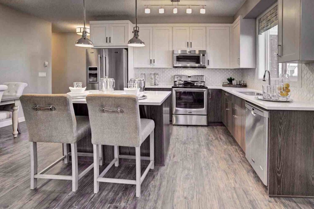 Where Can Contractors Buy Kitchen Cabinets in Calgary? A Guide to Supply-Only Cabinetry 2 Modern kitchen cabinetry with efficient turnaround supporting construction schedules.